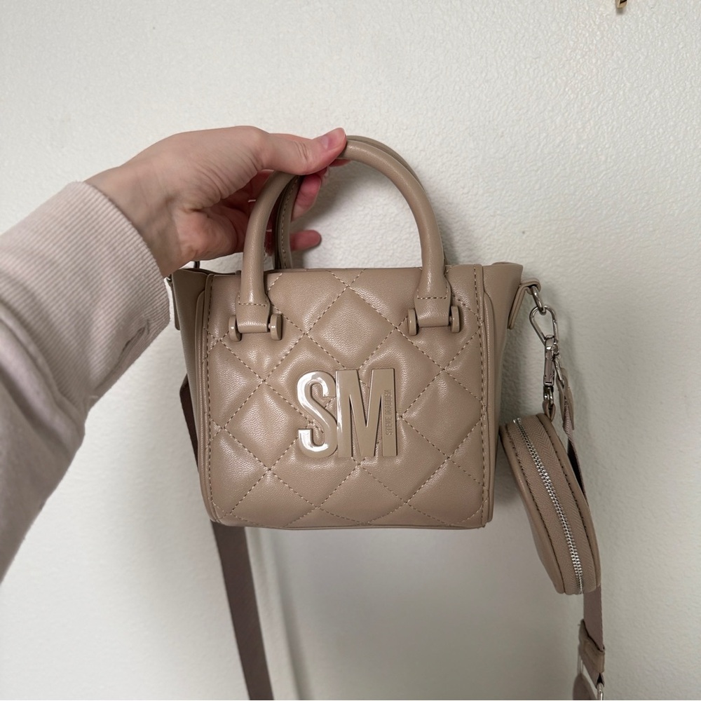 Like New Steve Madden Taupe Crossbody Bag